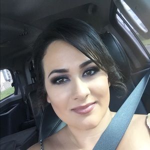 Meet your Posher, Janelle