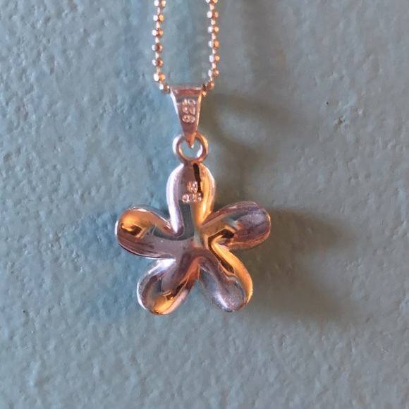 Hawaiian hibiscus flower necklace sterling silver - Picture 4 of 4