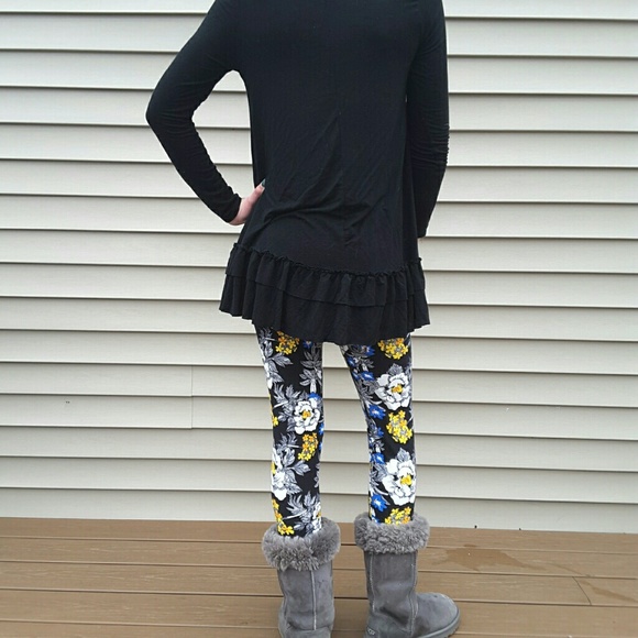 New blue/black leggings - Picture 3 of 3