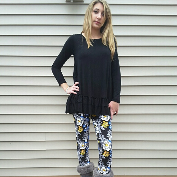 New blue/black leggings - Picture 2 of 3