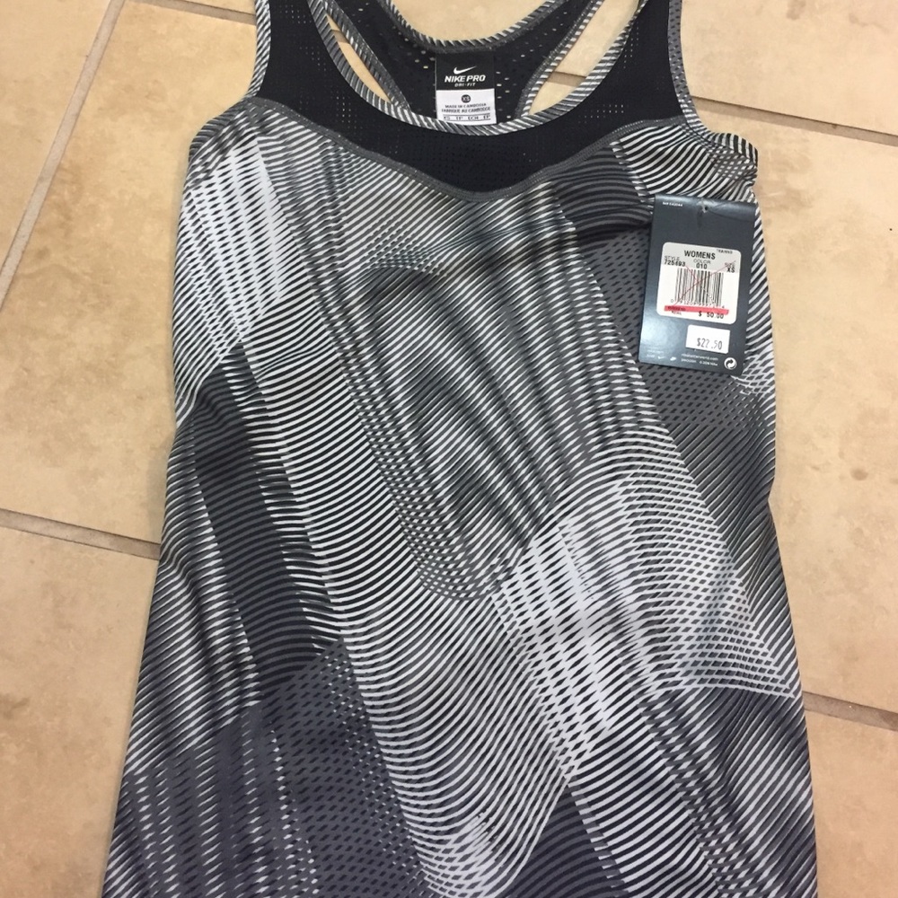 Nike Training Tank w/ Mesh Back