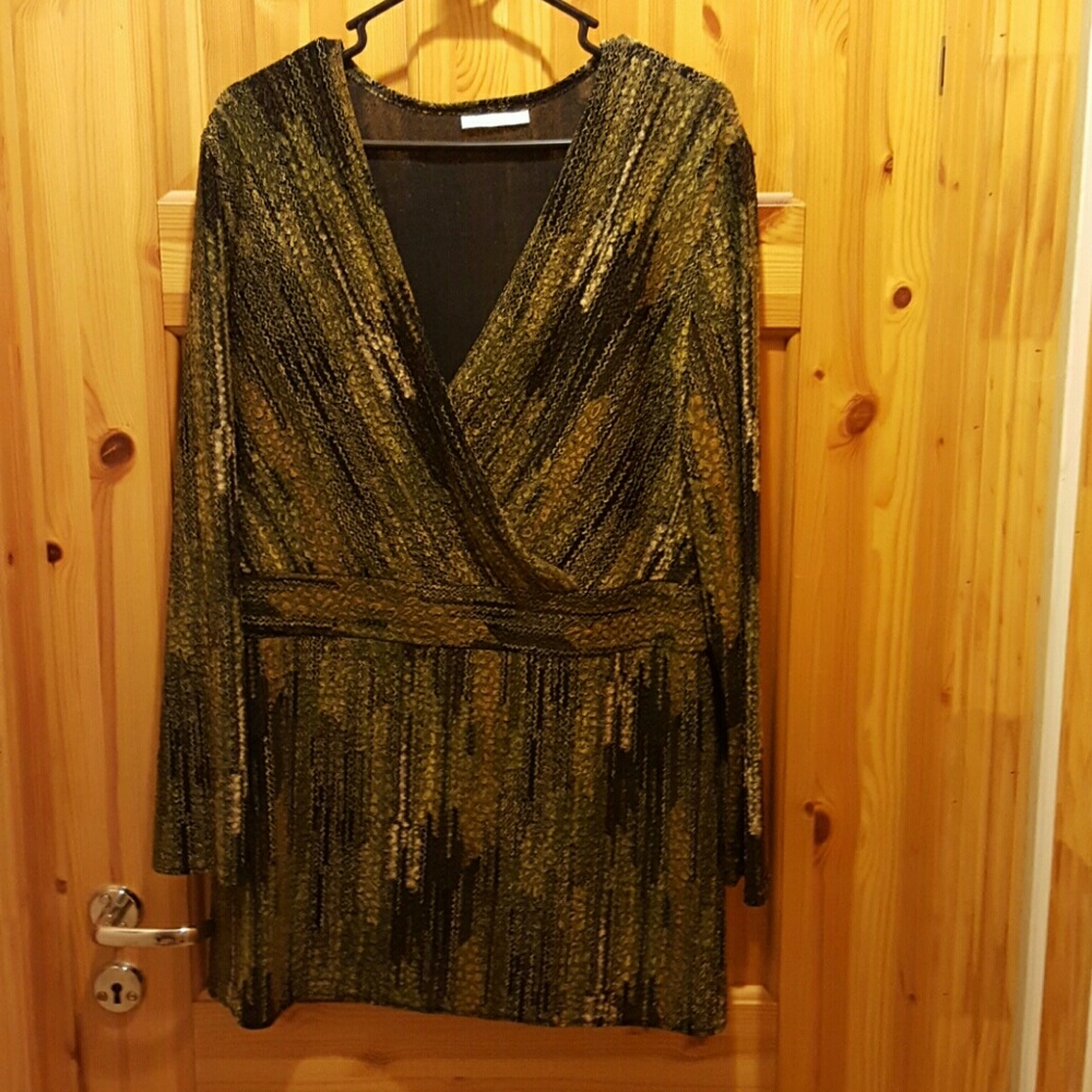 Dress Barn top