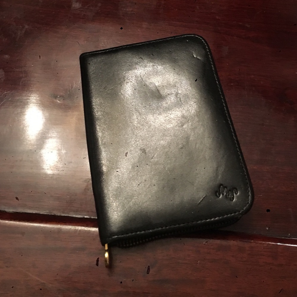 Leather PDA holder with card pocket