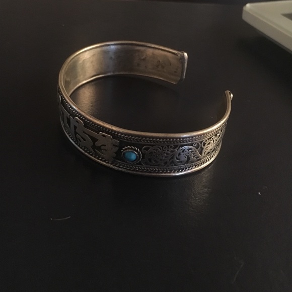 Antique silver filigree Tibetan OM mantra cuff - Picture 3 of 4