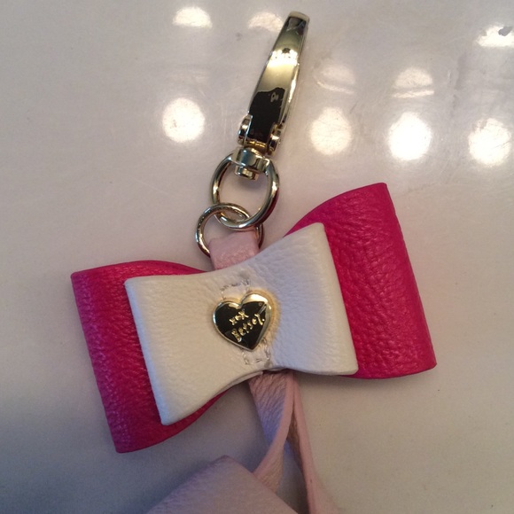 New Betsy Johnson keychain or bag charm - Picture 2 of 3