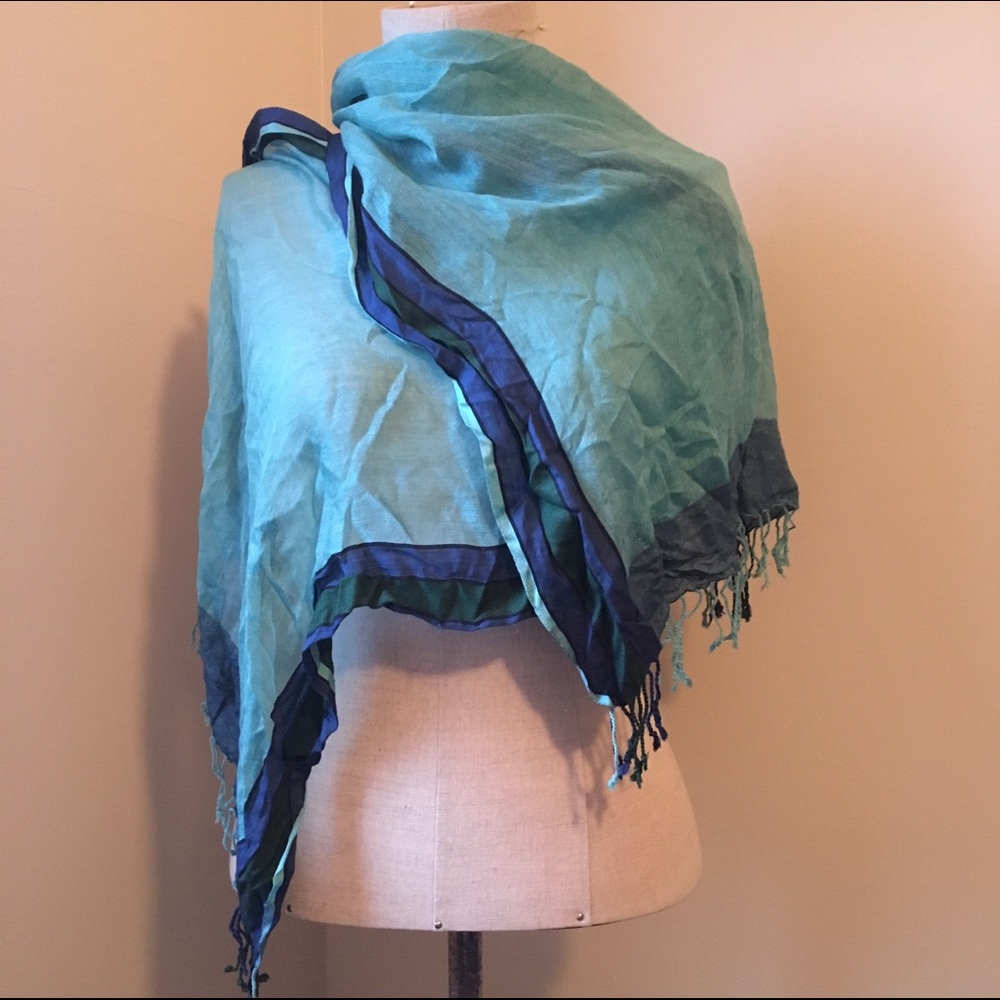 ✨ON SALE✨ Blue-green scarf - Picture 2 of 2