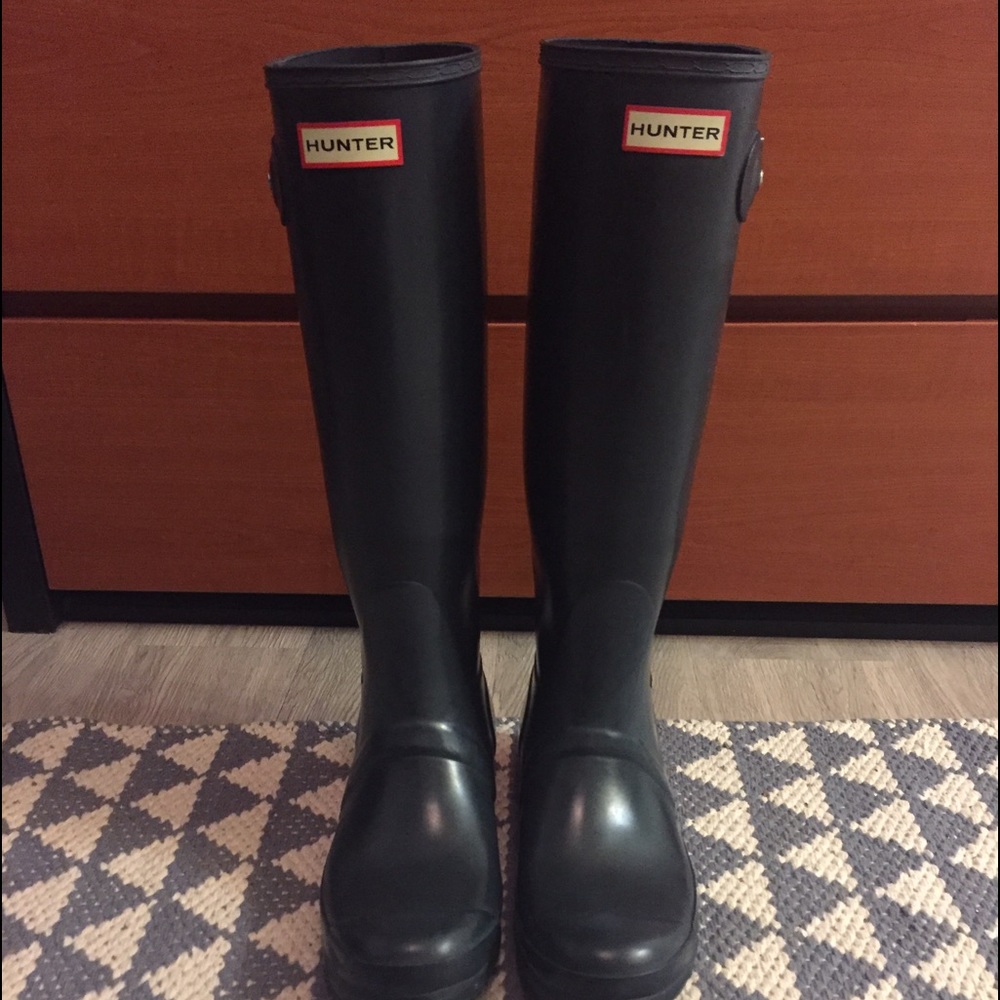 Hunter boot 8 women's matte blue
