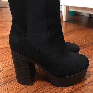 Black Platforms