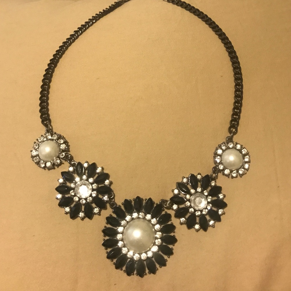 Forever 21 necklace