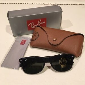 Ray‑Ban New Wayfarer Sunglasses