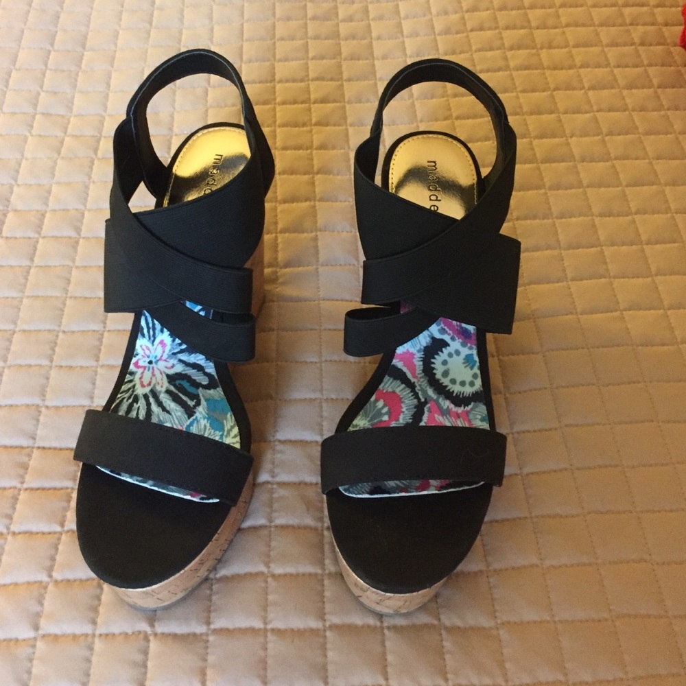 Madden Girl wedges