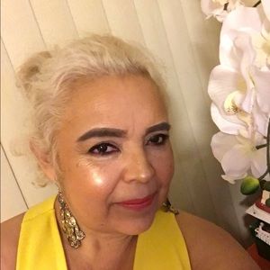 Meet your Posher, Maria