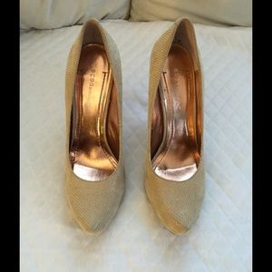 BCBGeneration Nude Heels