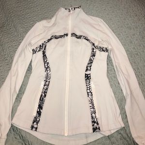 NEVER WORN Lululemon Jacket!