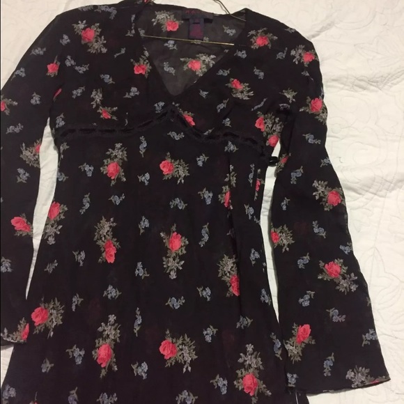 Ralph Ralph Lauren top Sold!!! - Picture 2 of 4