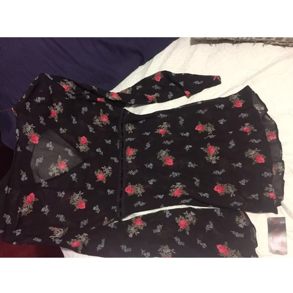 Ralph Ralph Lauren top Sold!!! - Picture 4 of 4