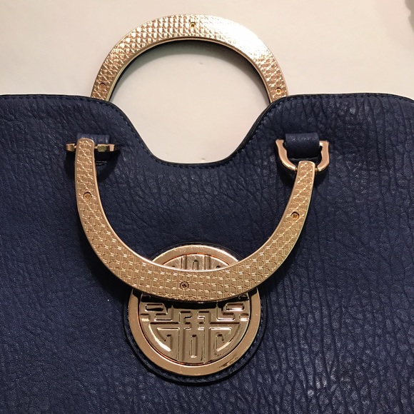 Purse - Picture 3 of 4