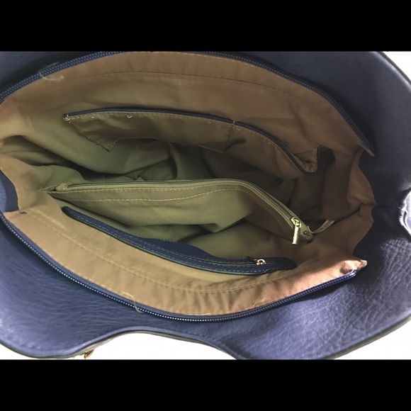 Purse - Picture 4 of 4