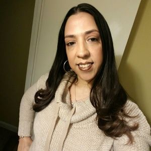 Meet your Posher, Gina