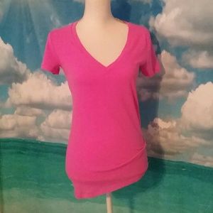 CLOSET CLOSING 8/15 NWT VS PINK V-NECK TEE!