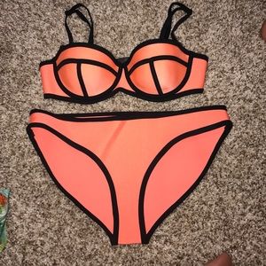 Orange Triangl bikini