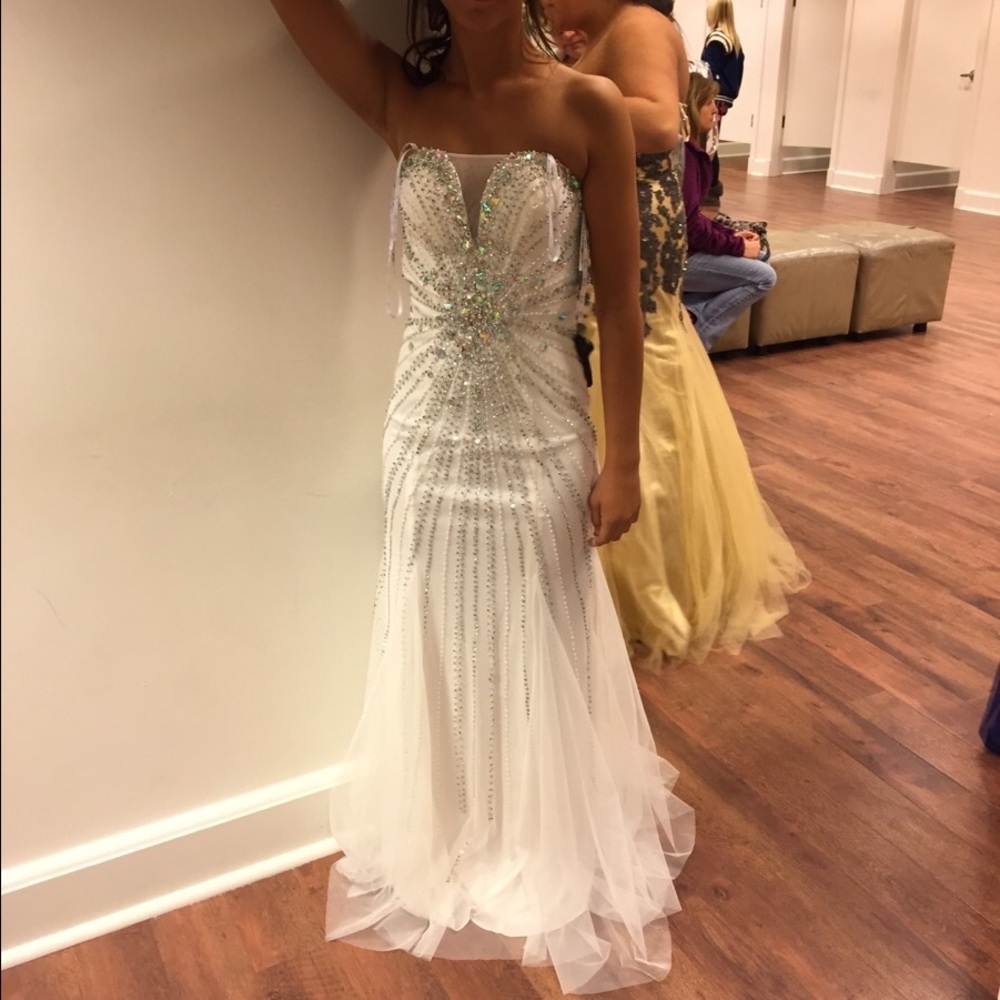 Prom dress