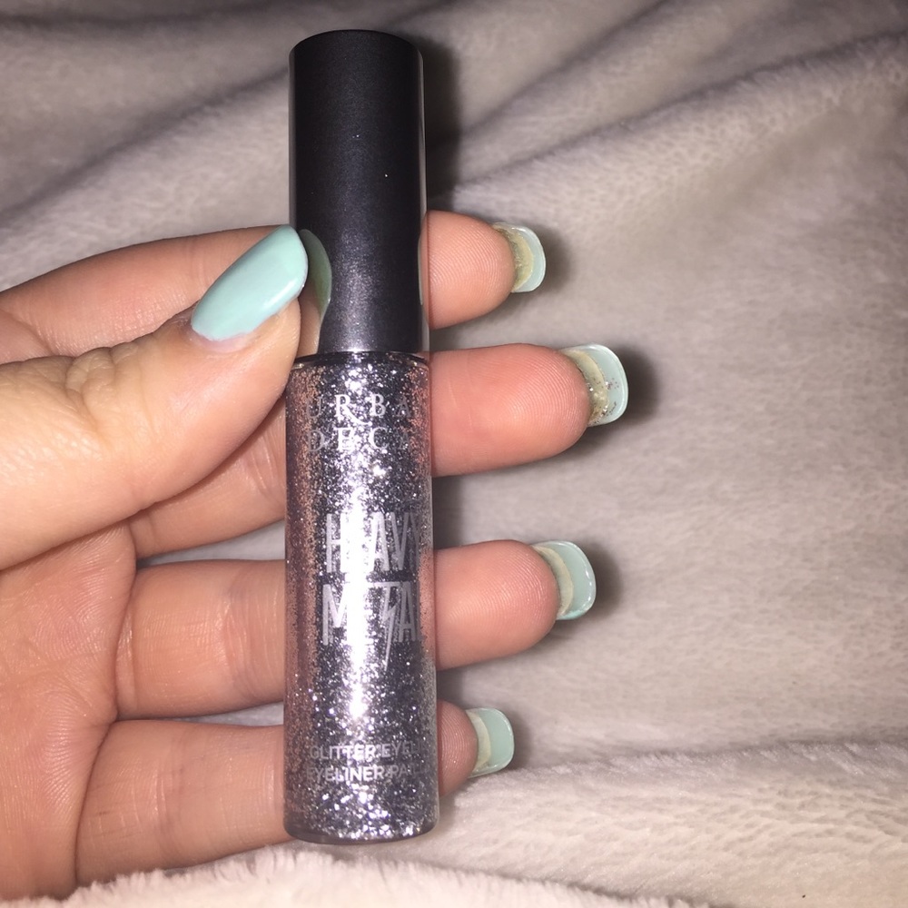 Urban decay glitter eyeliner in glam rock