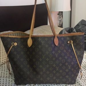 🎉SALE - 🎉Louis Vuitton Neverfull Monogram GM