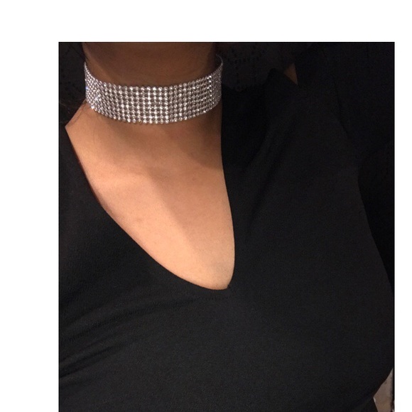 Jewelry - Diamond choker💎 smaller