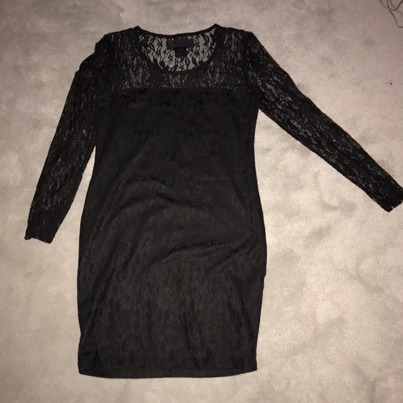 Dress - Picture 1 of 2