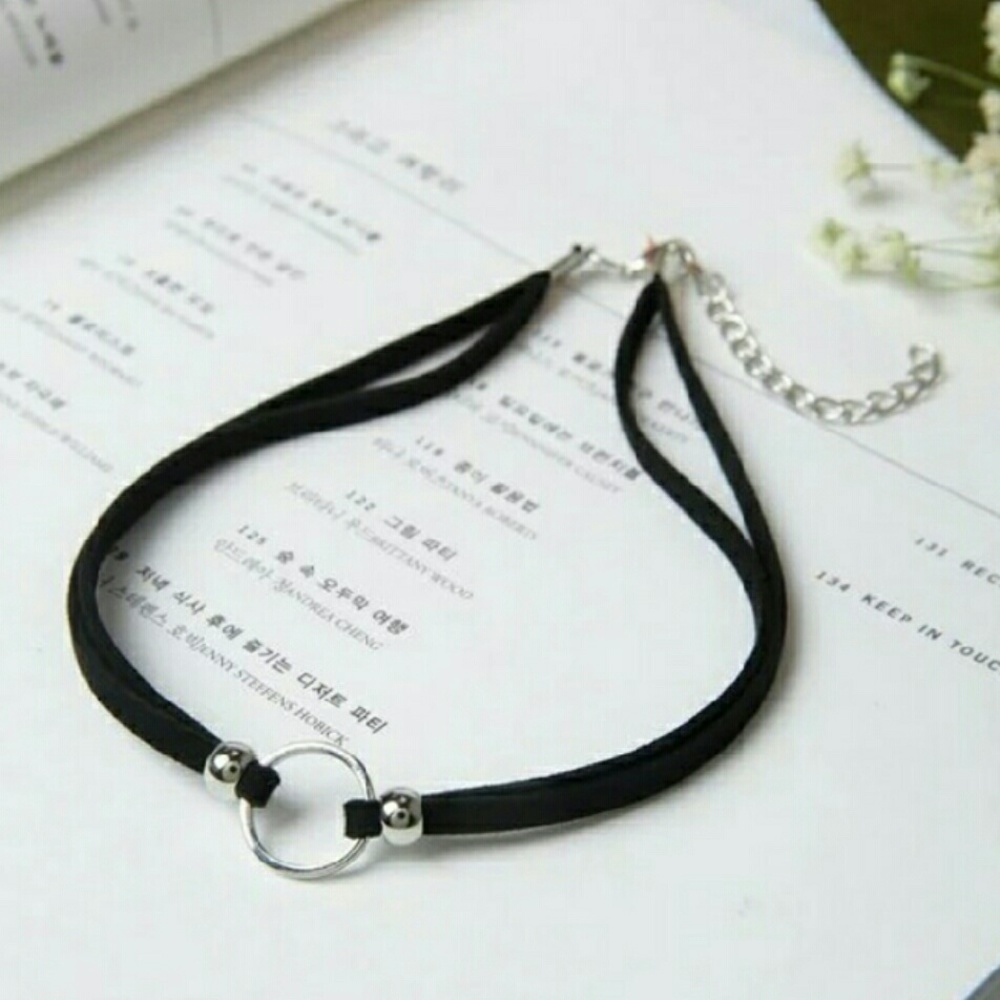 Circle Choker
