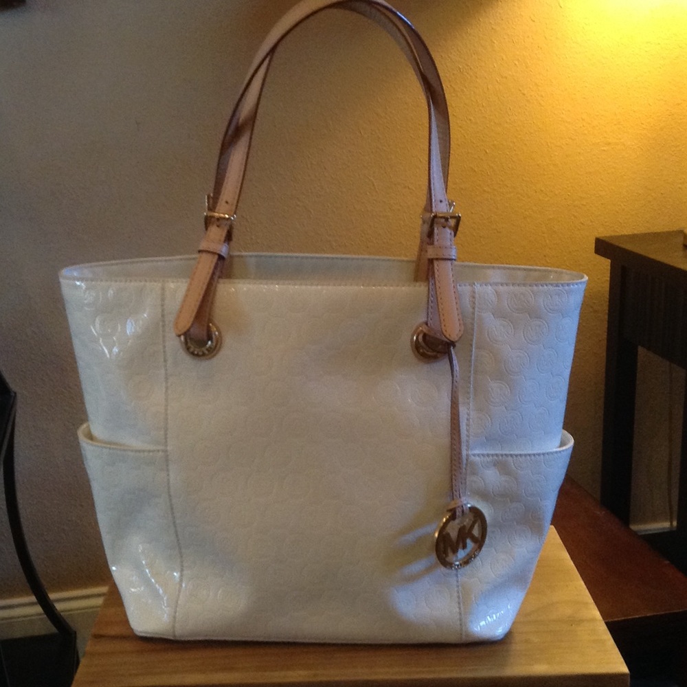 Michael Kors tote white Patton very clean