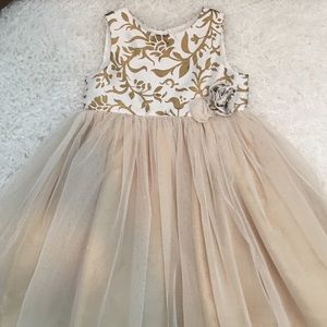 Formal girls' dress