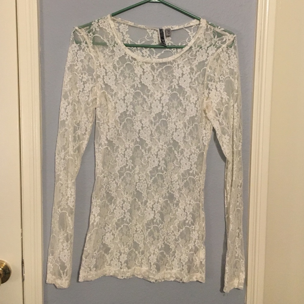 Lace BKE top
