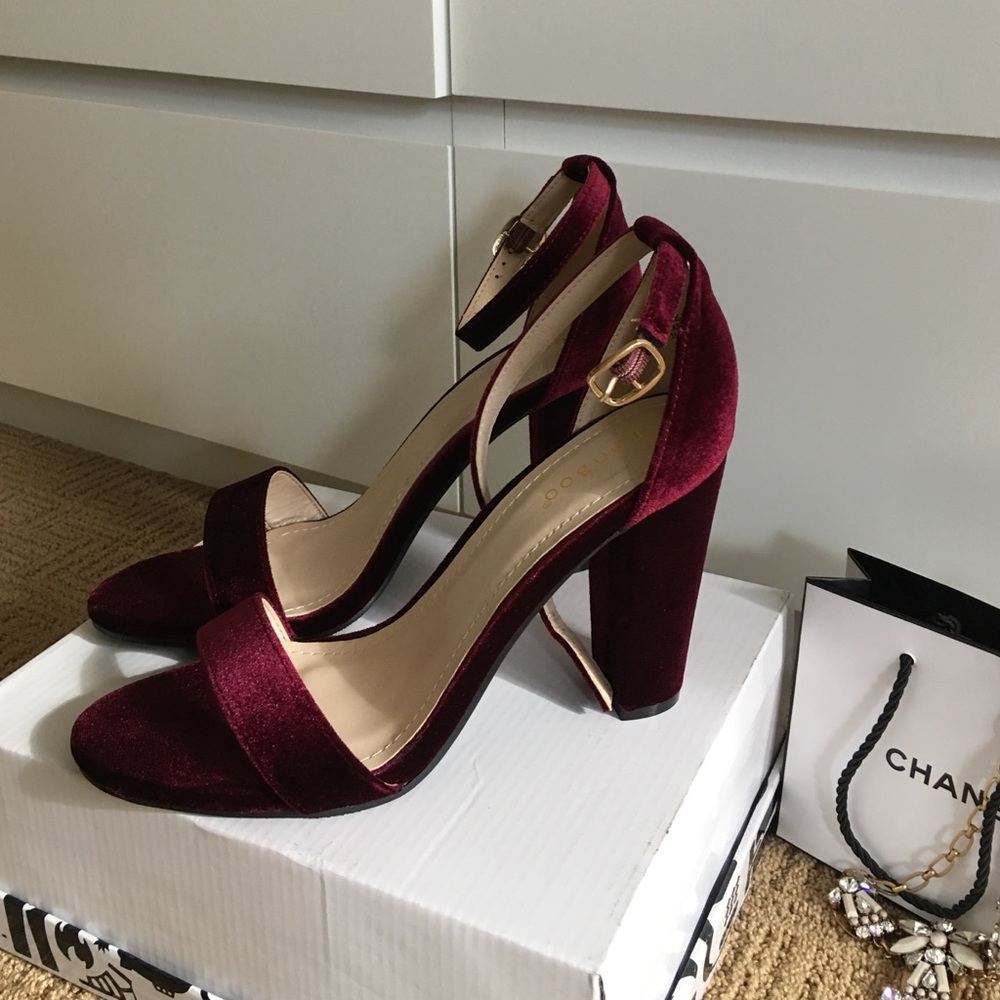 Gorgeous burgundy velvet sandals