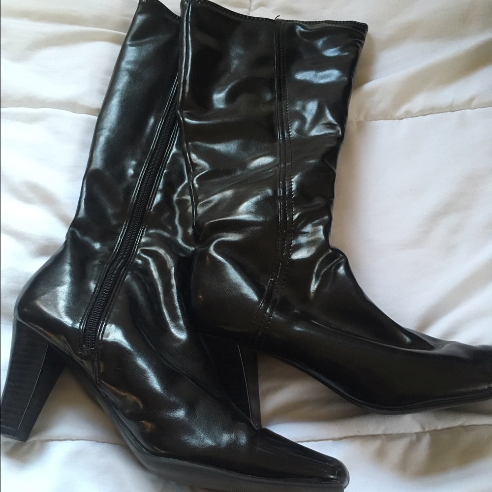 Black boots