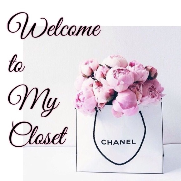 Welcome to My Closet💋 - Picture 1 of 1