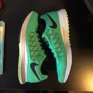 Nike Zoom Pegasus Aqua size 9