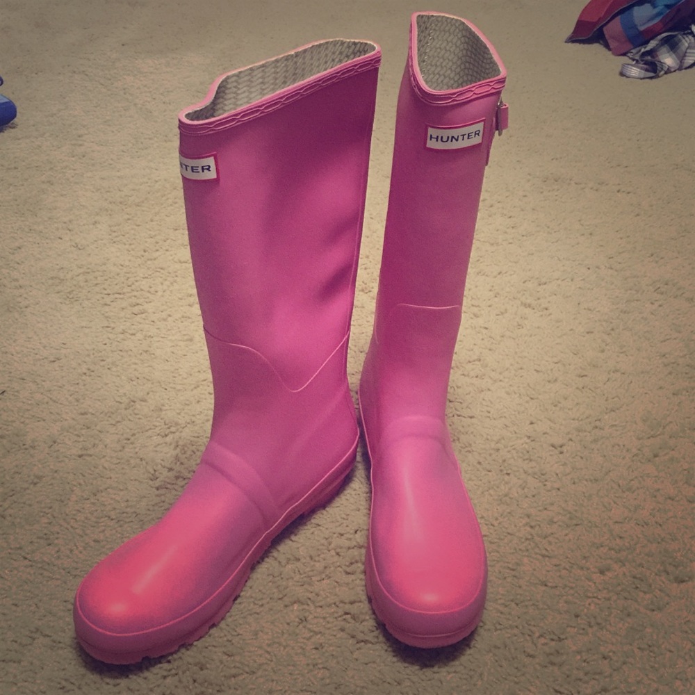 NWOT Matte pink Hunter boots!