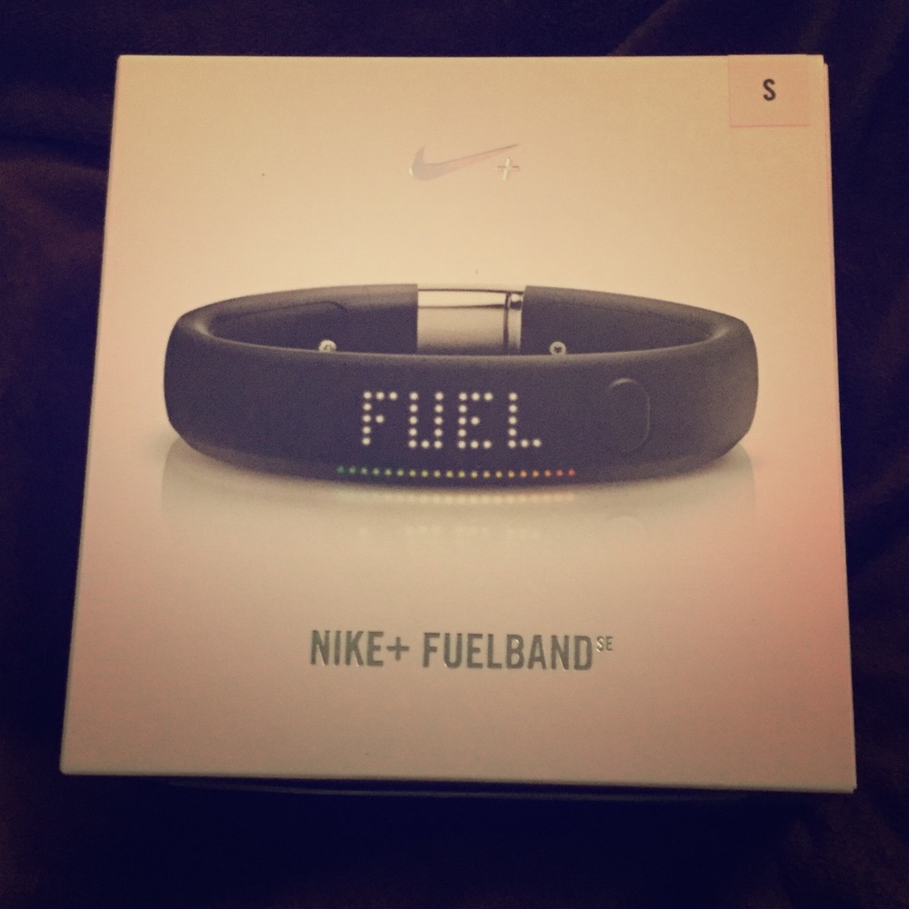 STILL-SEALED NIKE FUELBAND