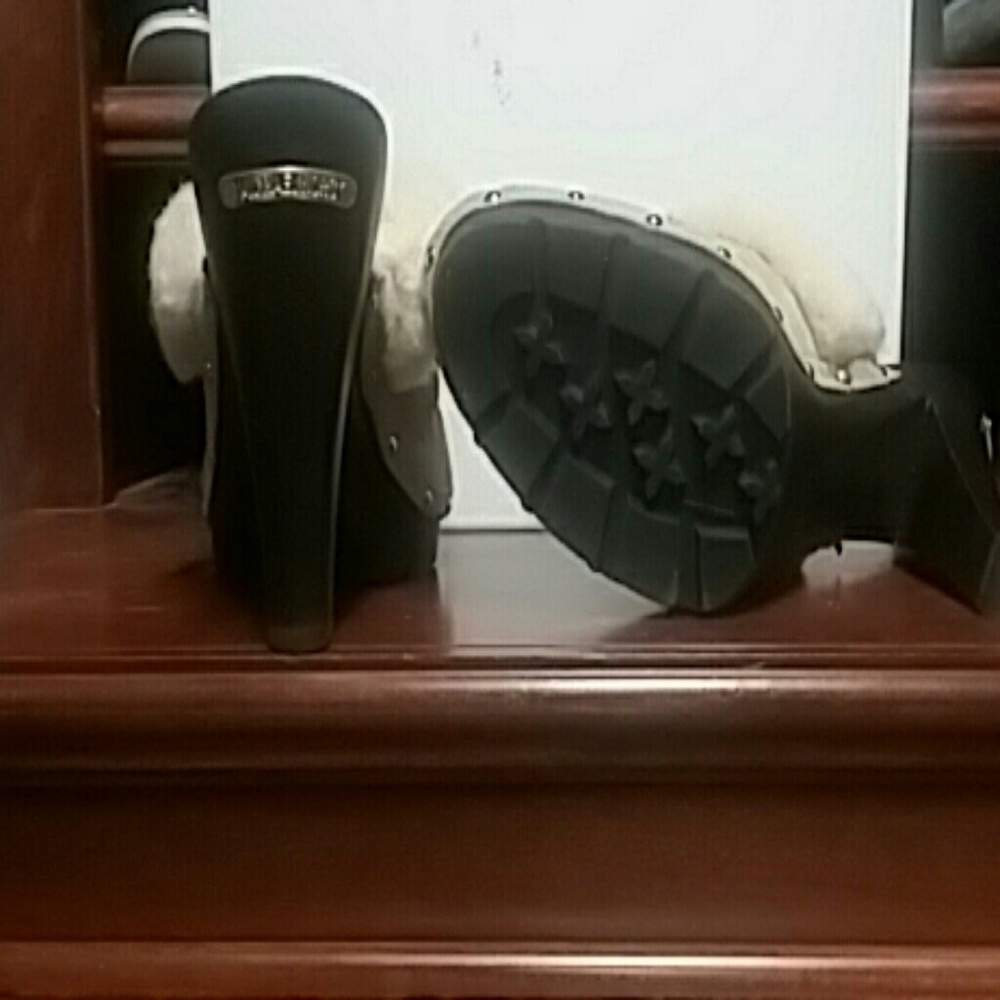 Michael Kors Clogs, Mules - Picture 4 of 5