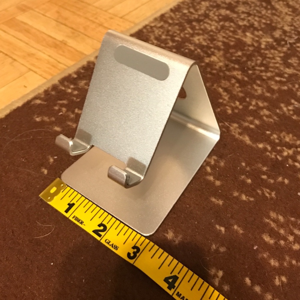 Universal stand   Free w/ 10$+ purchase