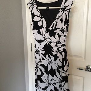 WHBM black & white plumeria print dress, size 6
