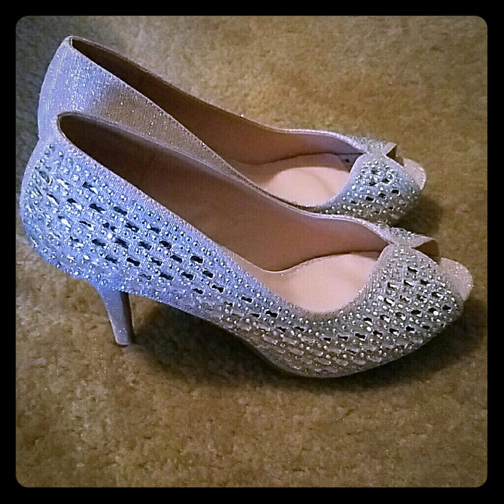 Cathy Jean Sparkly Pumps
