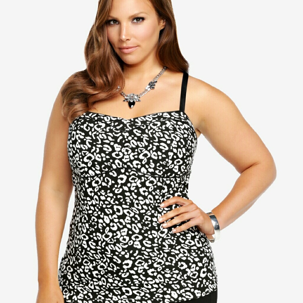 Torrid black and white leopard print work cami