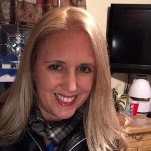 Meet your Posher, Rebecca