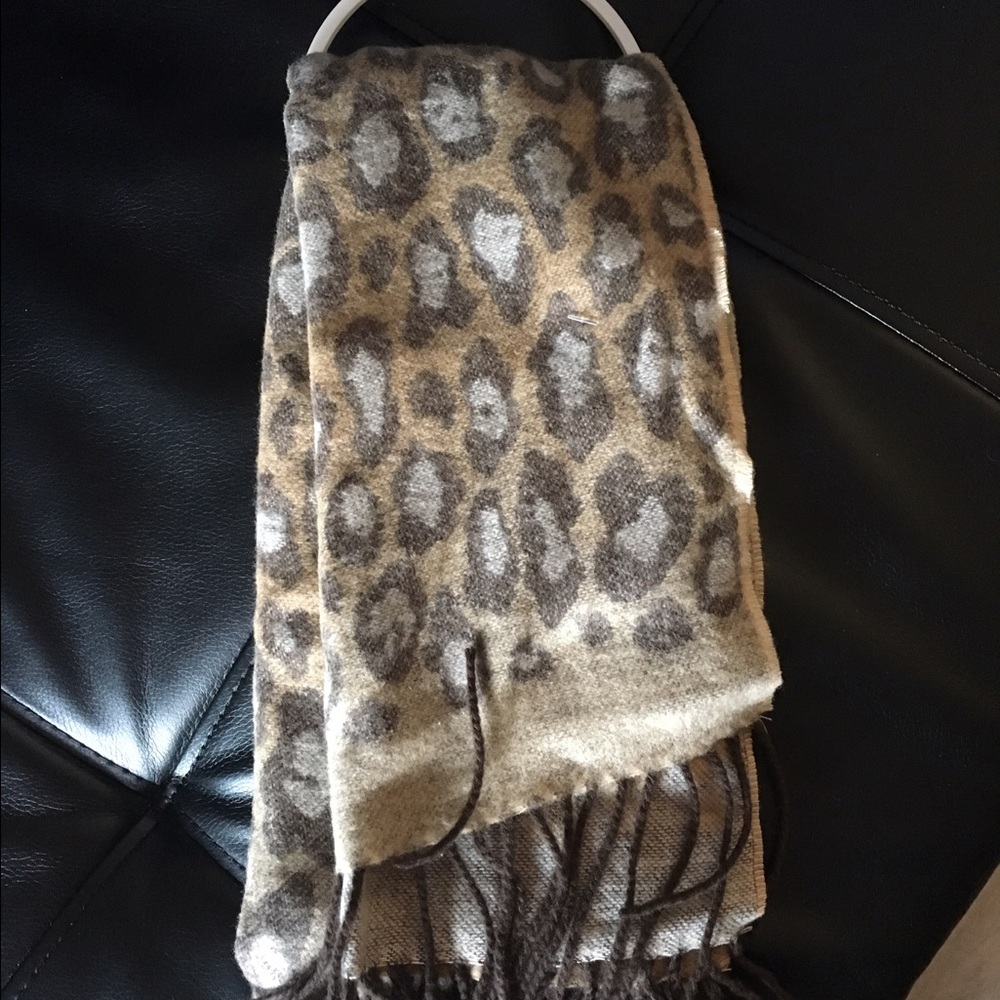 Croft & Barrow  Scarf NWT