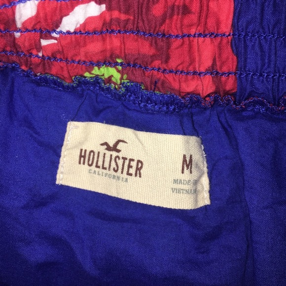 Large Floral Print Hollister Mini Skirt - Picture 2 of 3