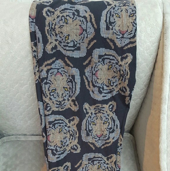 Lularoe tiger leggings Clearance
