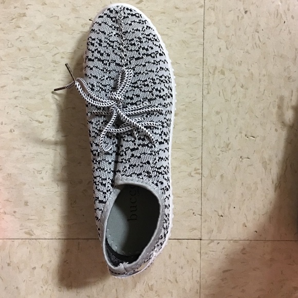 Bucco Capensis Shoes - Picture 3 of 4